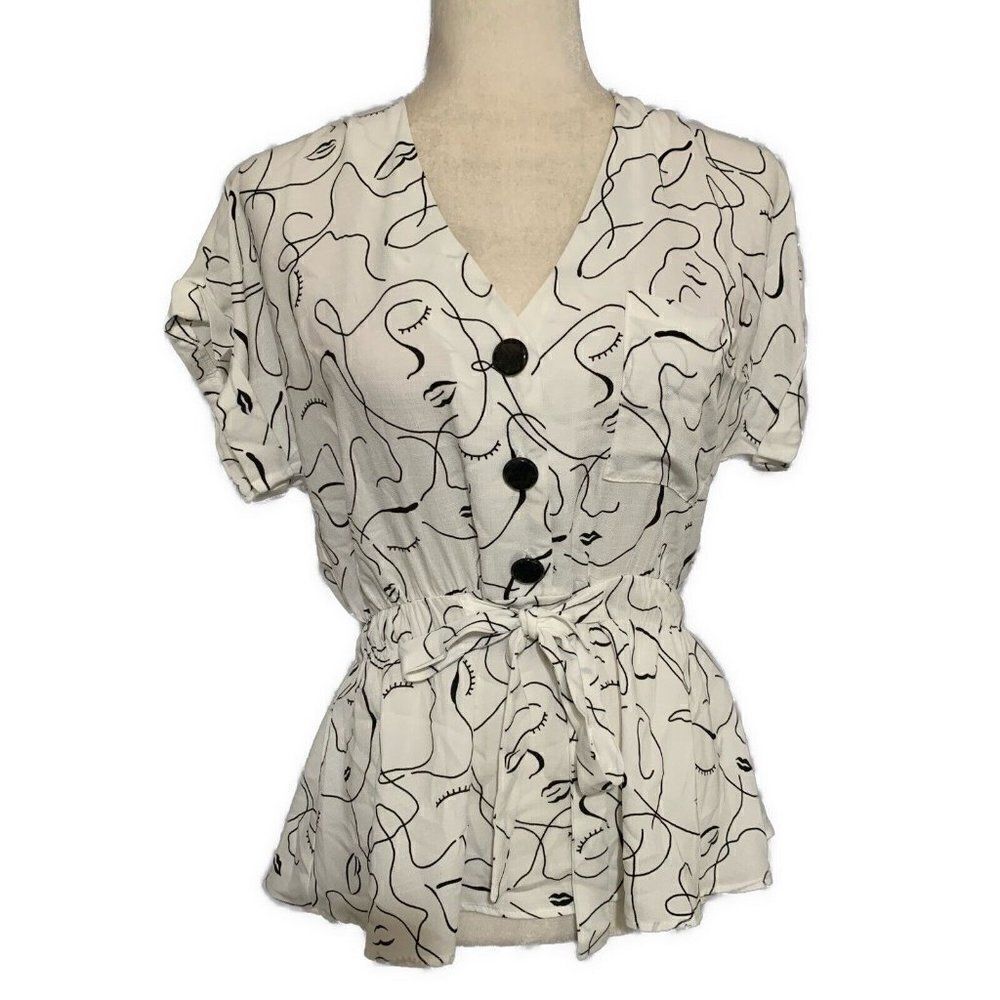 Sweet Rain New Womens Black White Contemporary Face Print Short Sleeve Top M